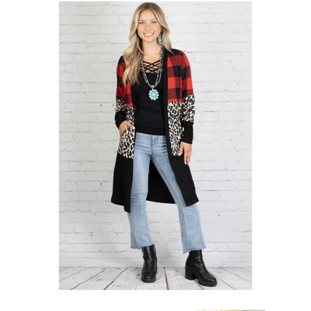 Chic Red and Black Women's Cardigan with Leopard Accents